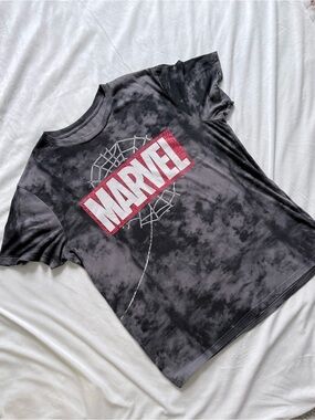 🕸️🕷️Men’s Spiderman 2X Marvel Black Tie-Dye Logo Tee